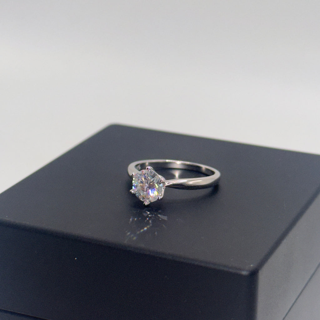 L’Essence Solitaire