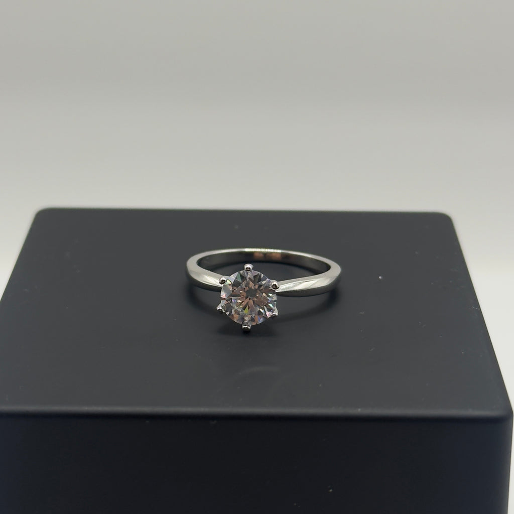 L’Essence Solitaire