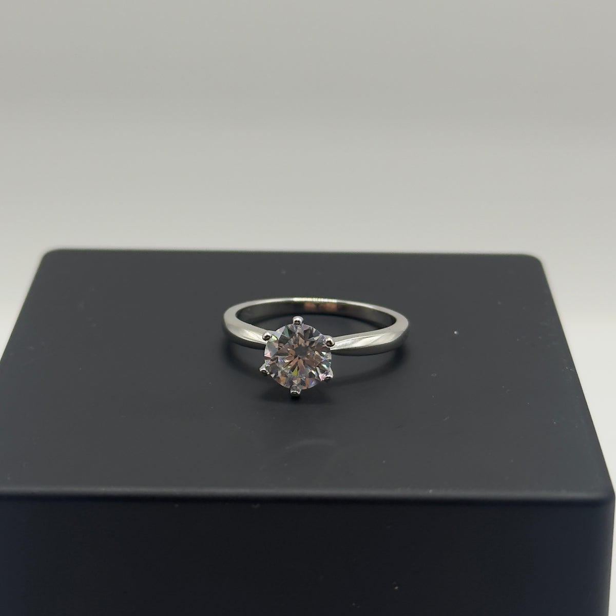 L’Essence Solitaire