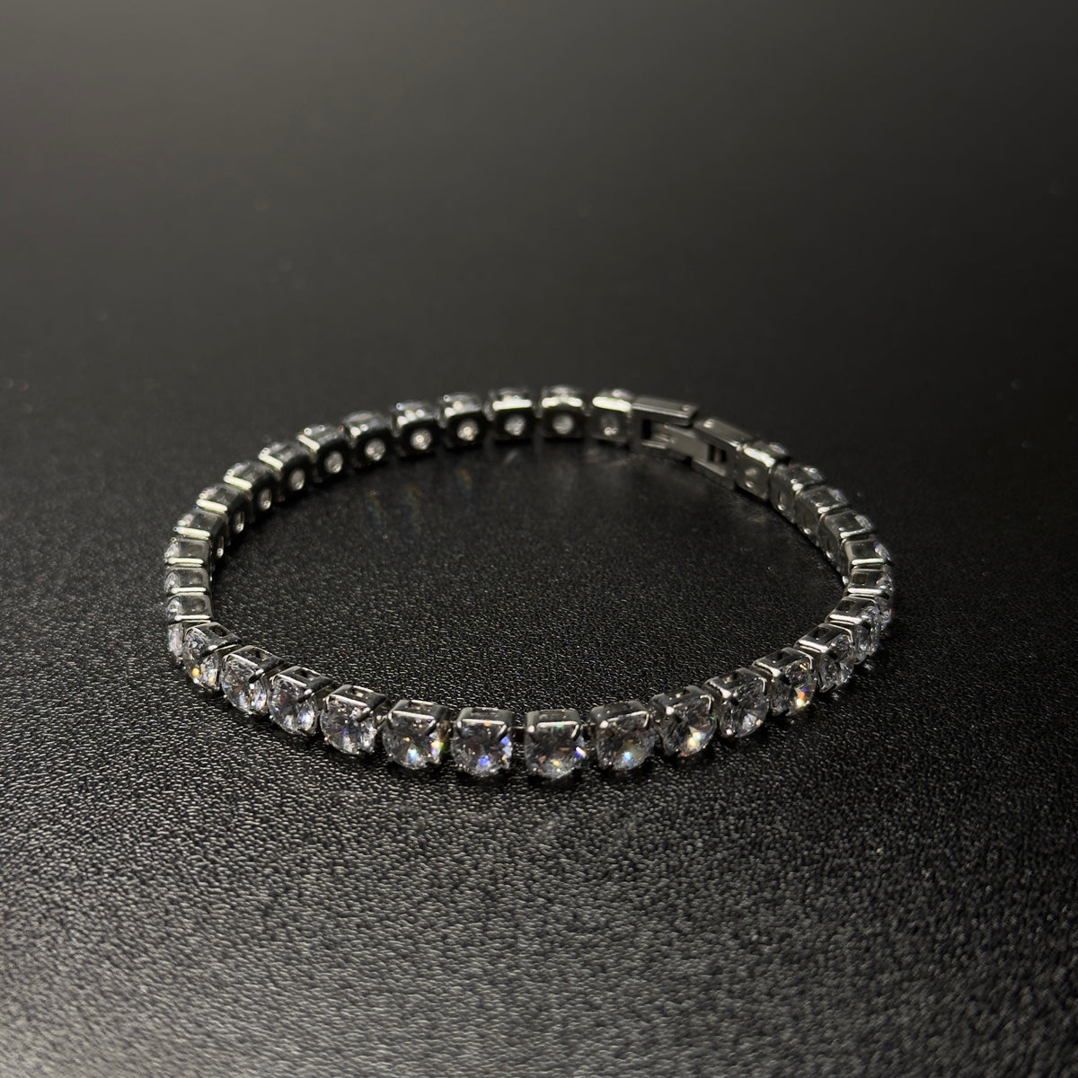 L’Éclat Ligne Bracelet